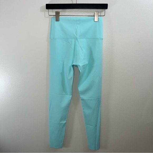 Offline by Aerie Goals high rise 7/8 leggings seamless front size medium - Picture 3 of 6